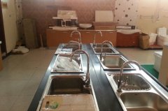 们虽然说建材行业